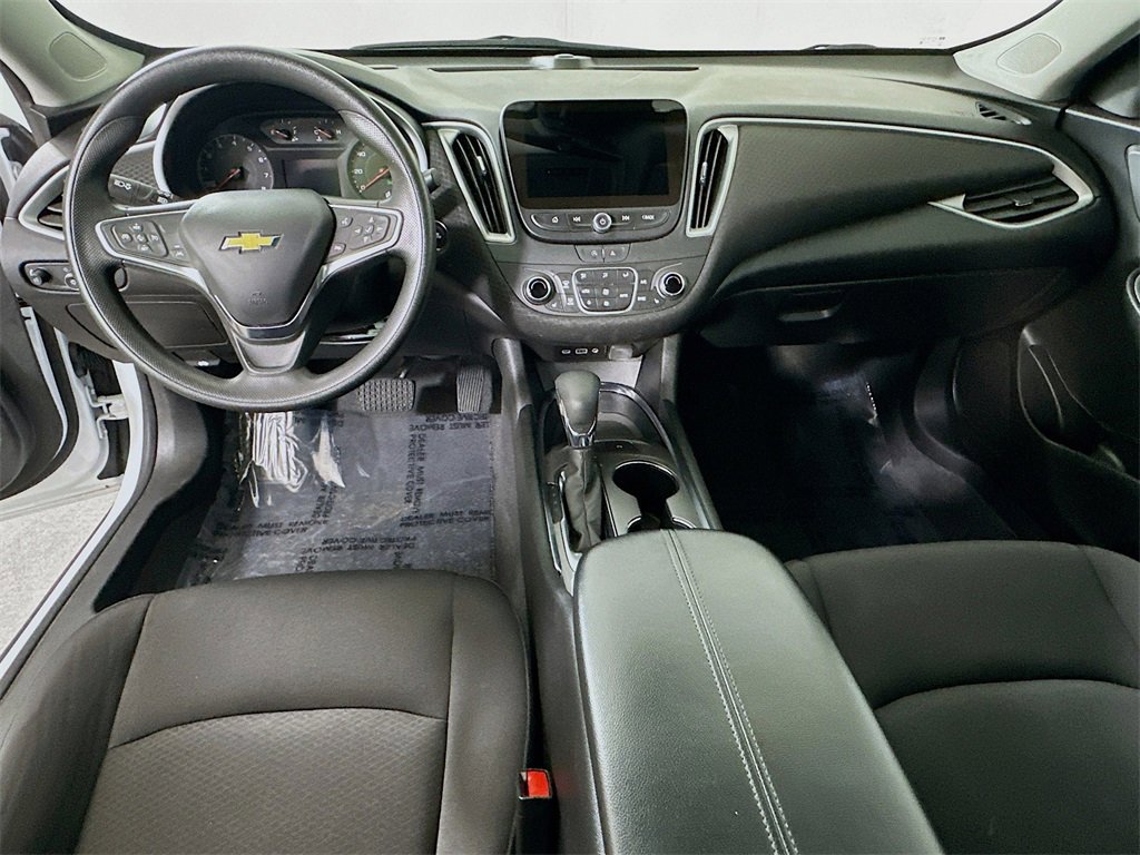 Used 2024 Chevrolet Malibu LT image 15