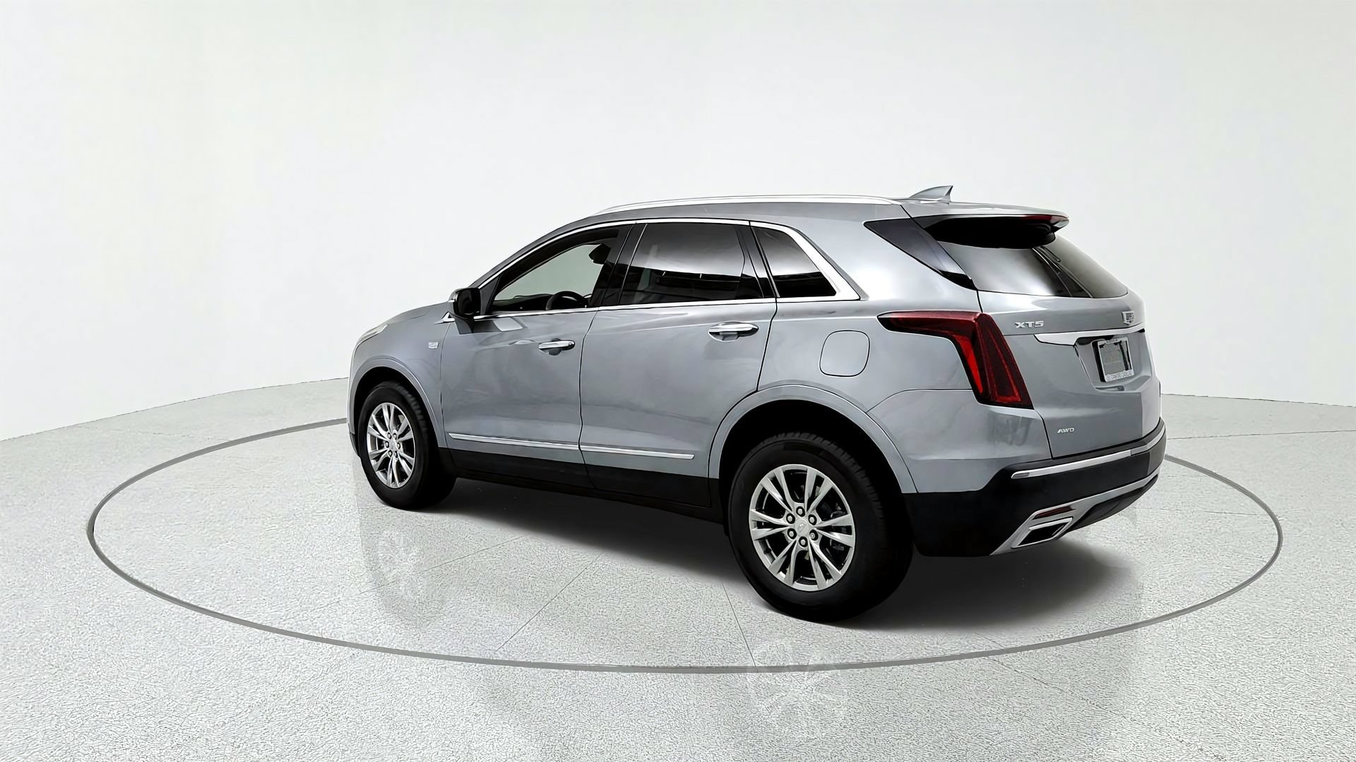 Certified 2023 Cadillac XT5 Premium Luxury AWD/4WD image 3