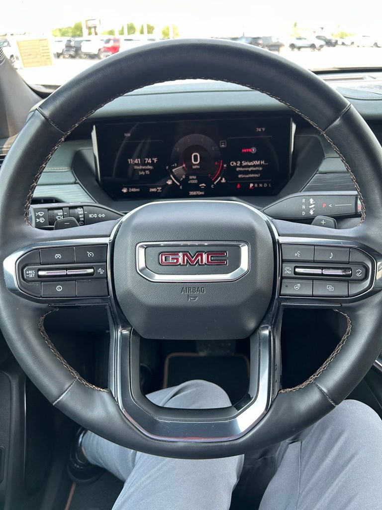 Used 2025 GMC Acadia AT4 AWD/4WD image 18