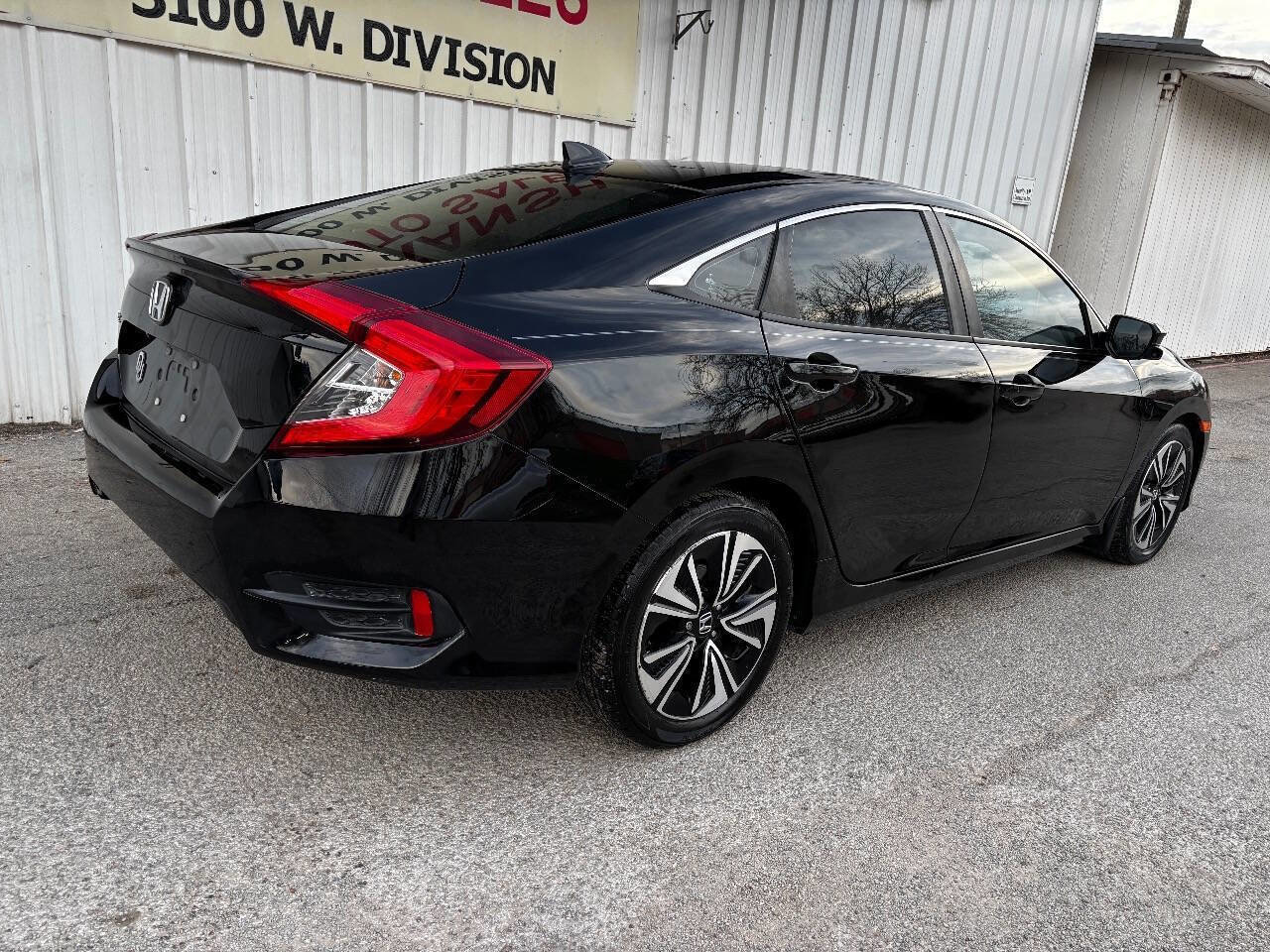 Used 2016 Honda Civic EX-T image 5