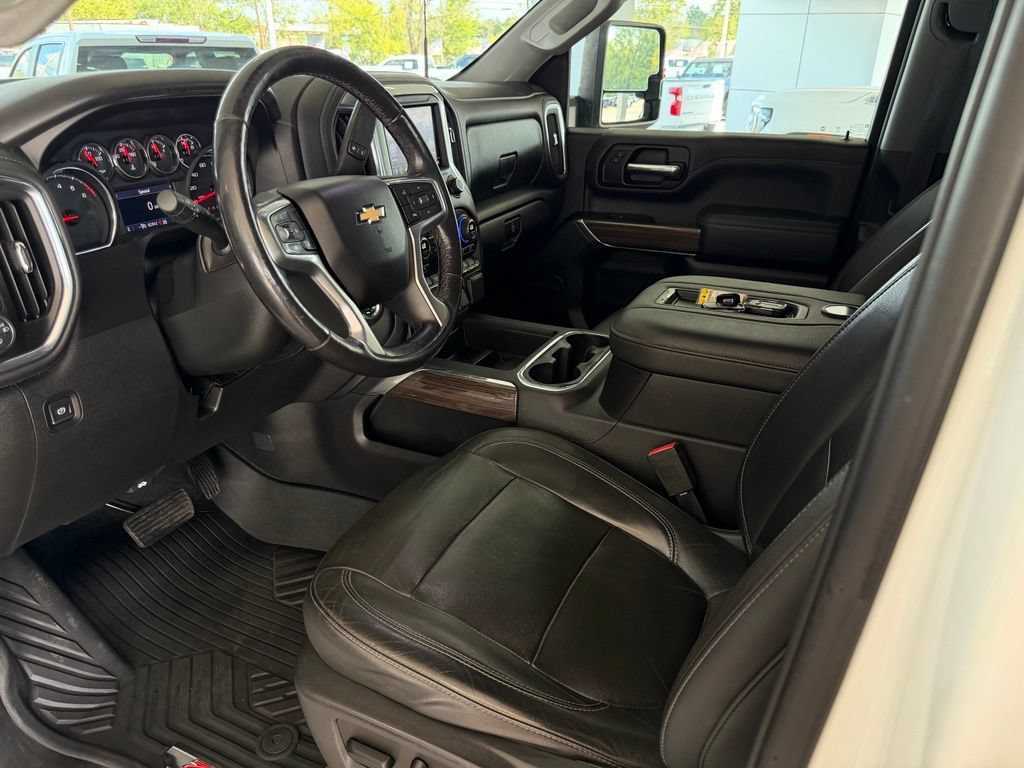 Used 2020 Chevrolet Silverado 2500 LT w/ Texas Edition AWD/4WD image 10