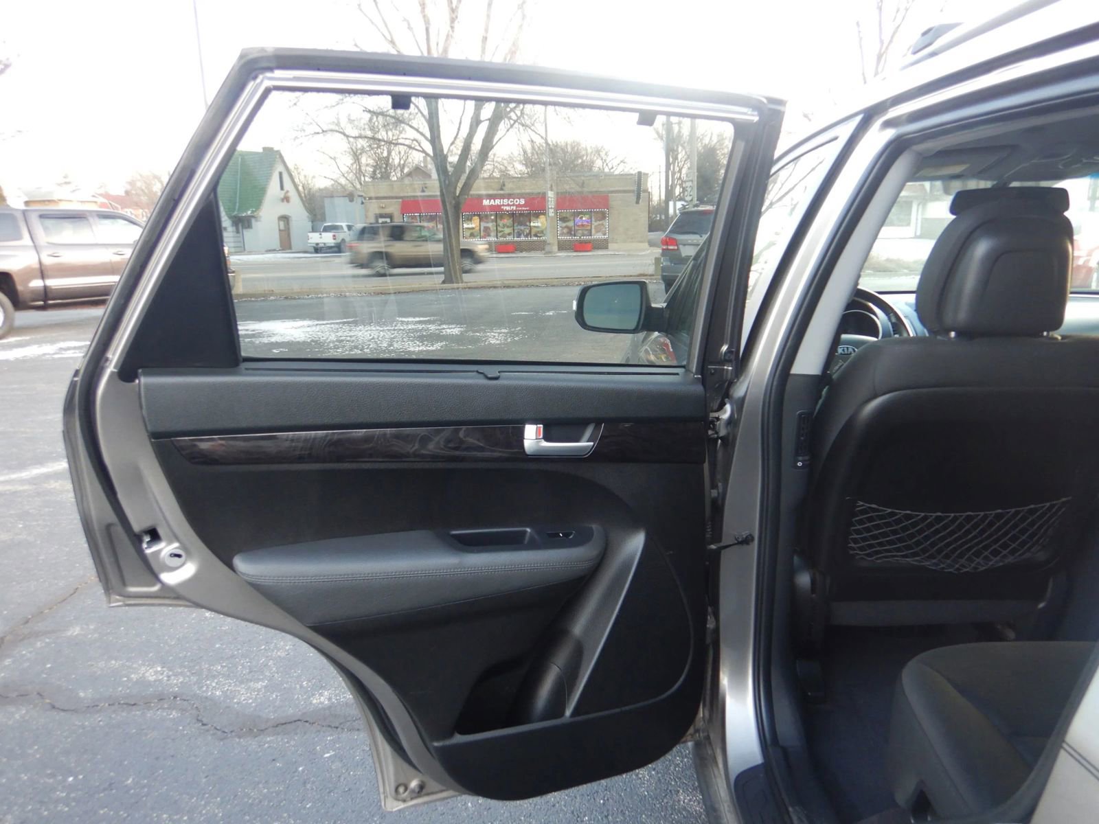 Used 2014 Kia Sorento LX image 11