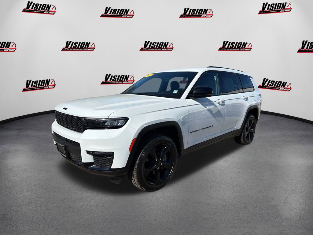 Used 2025 Jeep Grand Cherokee L Limited w/ Black Appearance Package image 1