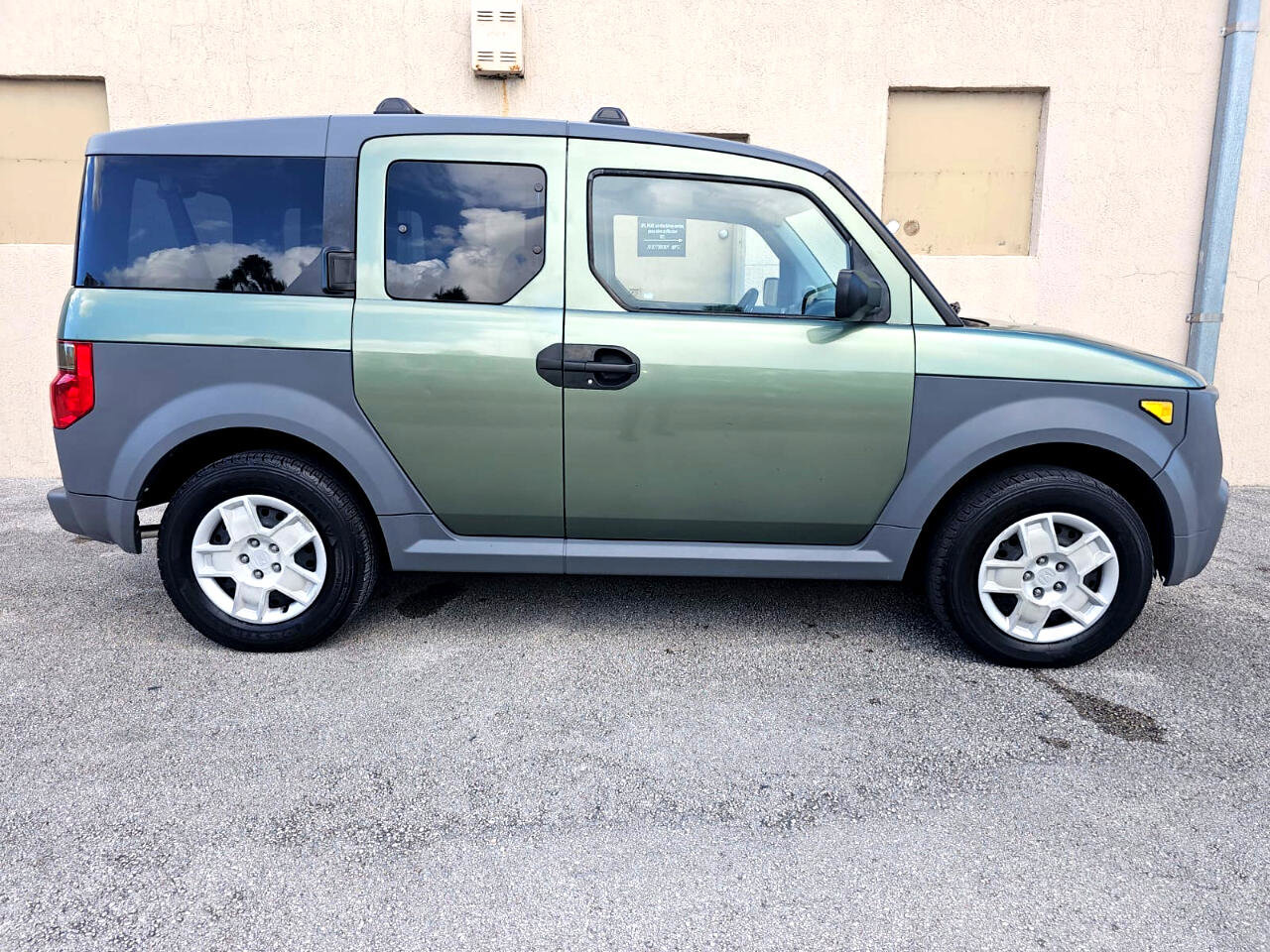 Used 2005 Honda Element LX image 3