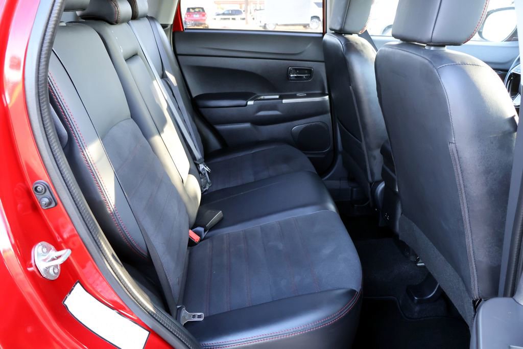 Used 2025 Mitsubishi Outlander Sport ES AWD/4WD image 22