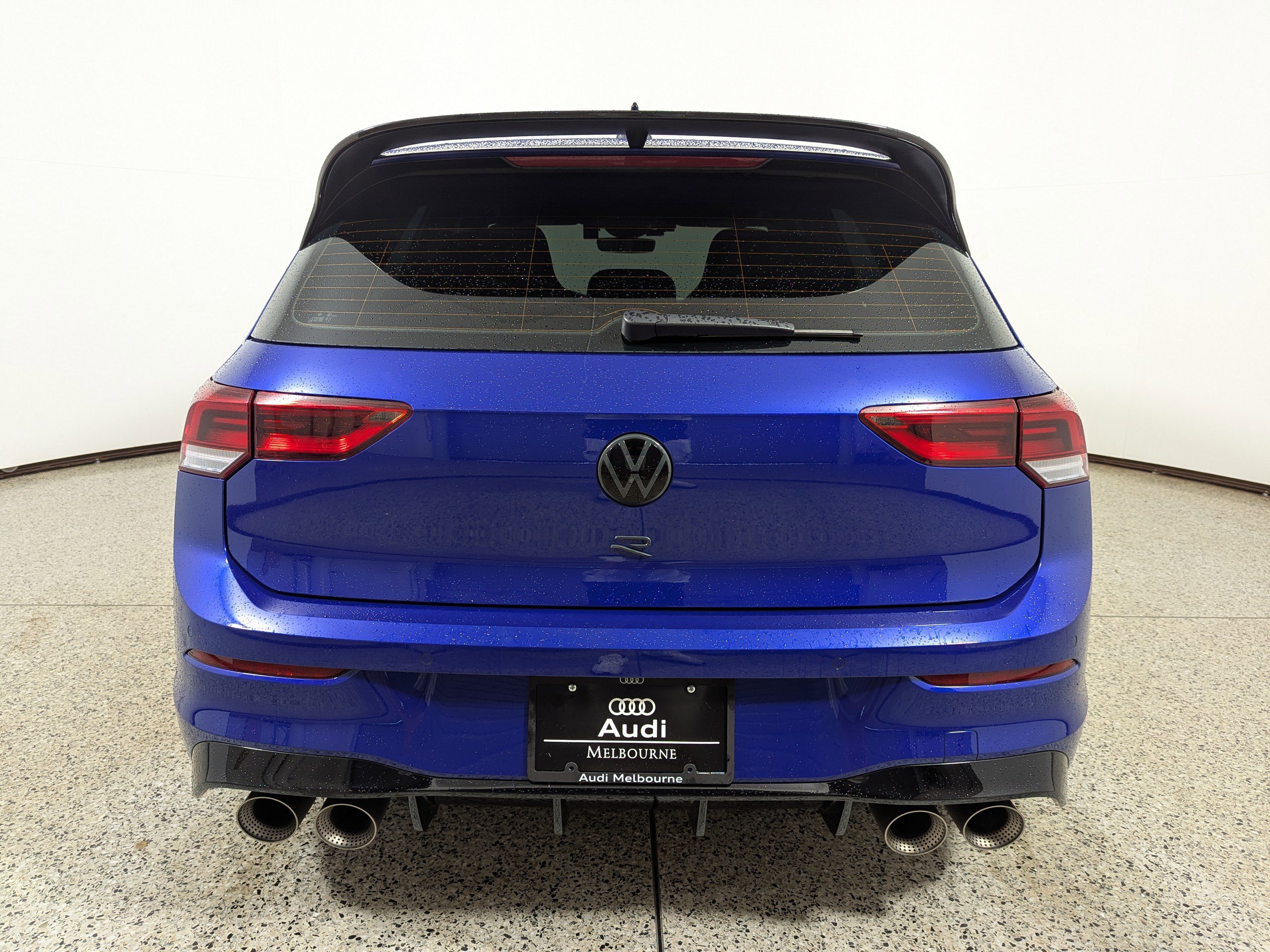 Used 2025 Volkswagen Golf R Black Edition image 6