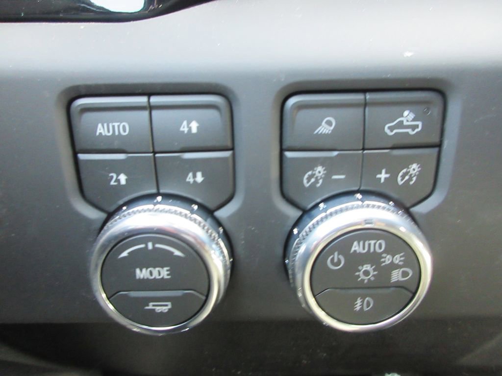 New 2026 GMC Sierra 3500 AT4 w/ AT4 Premium Plus Package image 18