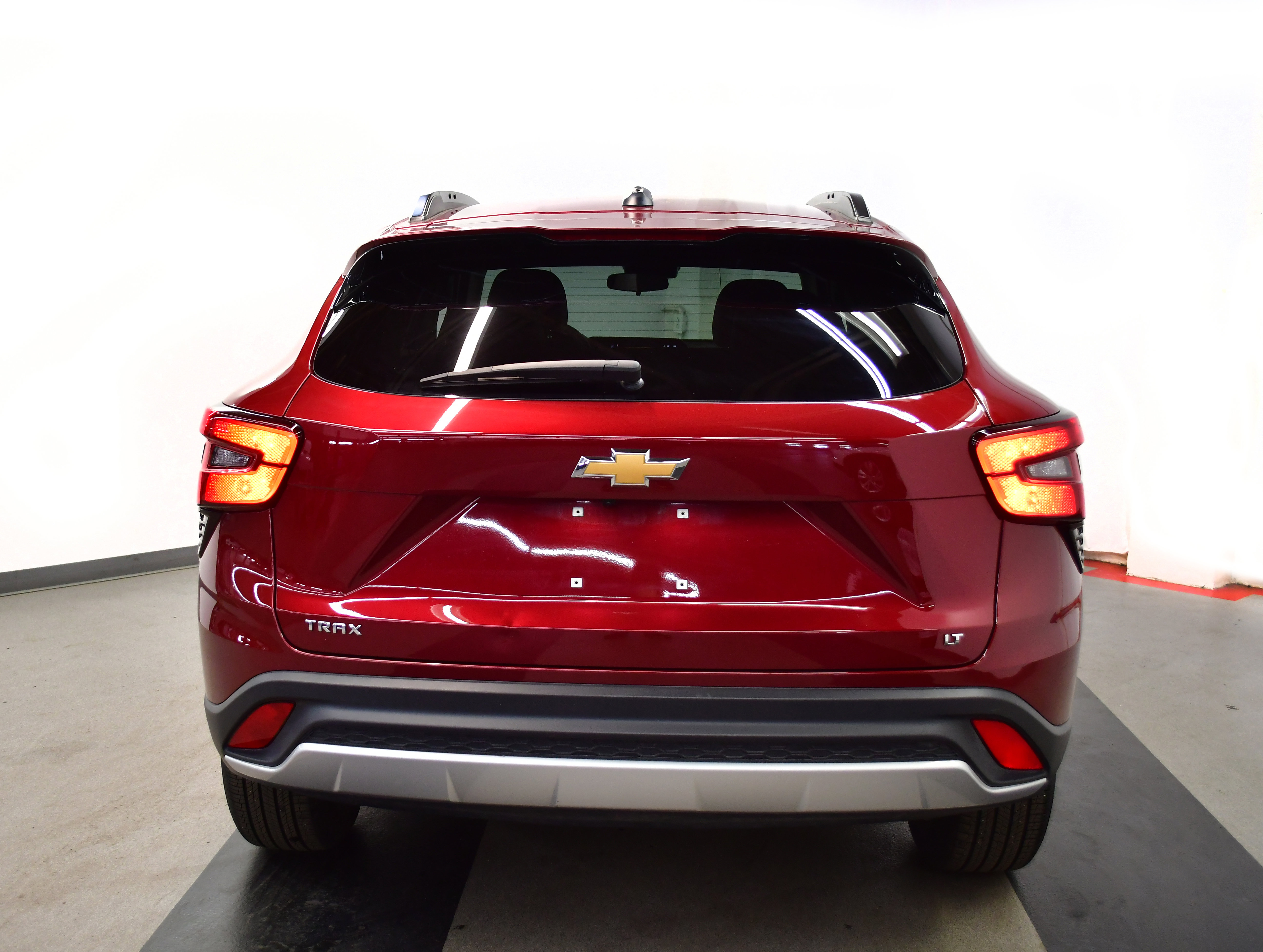 Used 2025 Chevrolet Trax LT image 6