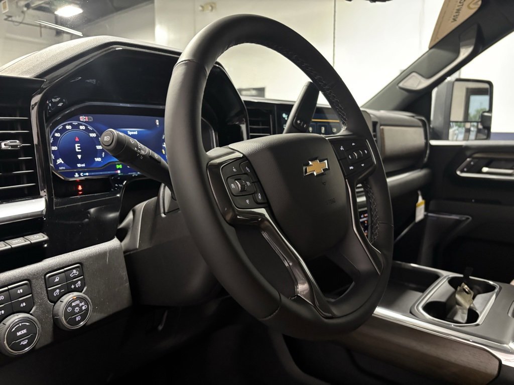 New 2025 Chevrolet Silverado 3500 High Country w/ Technology Package image 14