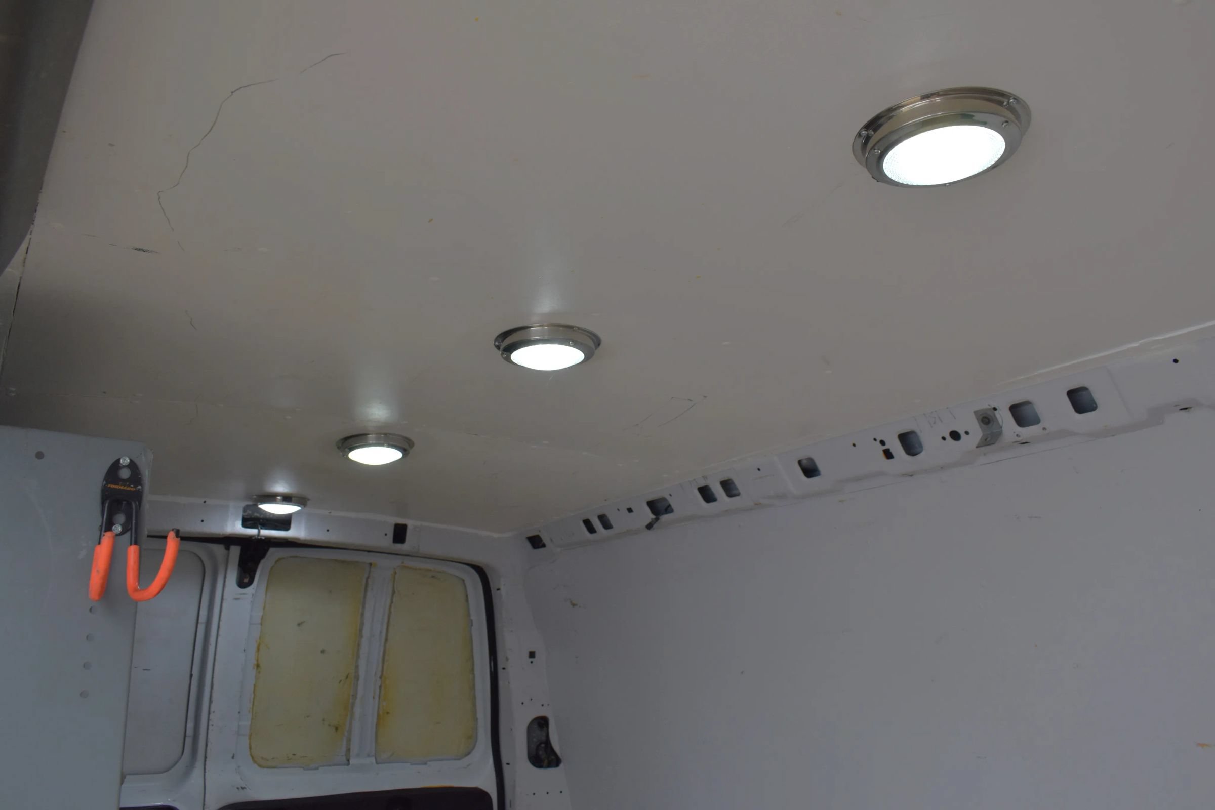 Used 2006 Chevrolet Express 3500 RWD image 50