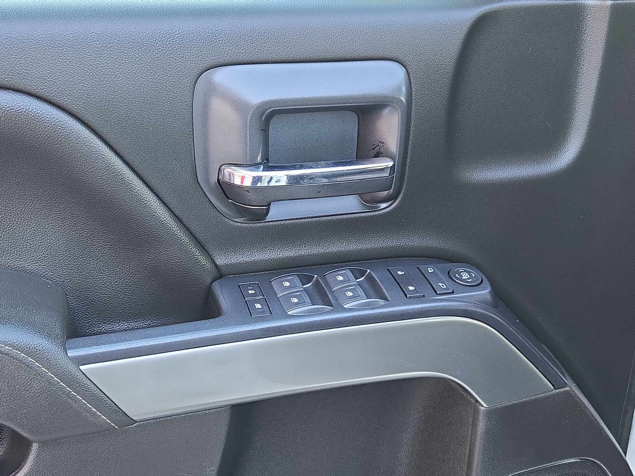 Used 2019 Chevrolet Silverado 1500 LT AWD/4WD image 21