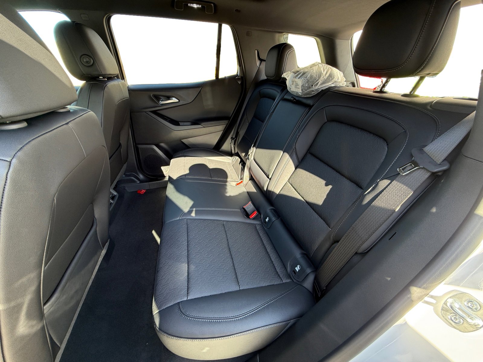 New 2026 Chevrolet Equinox LT w/ Convenience Package II image 16