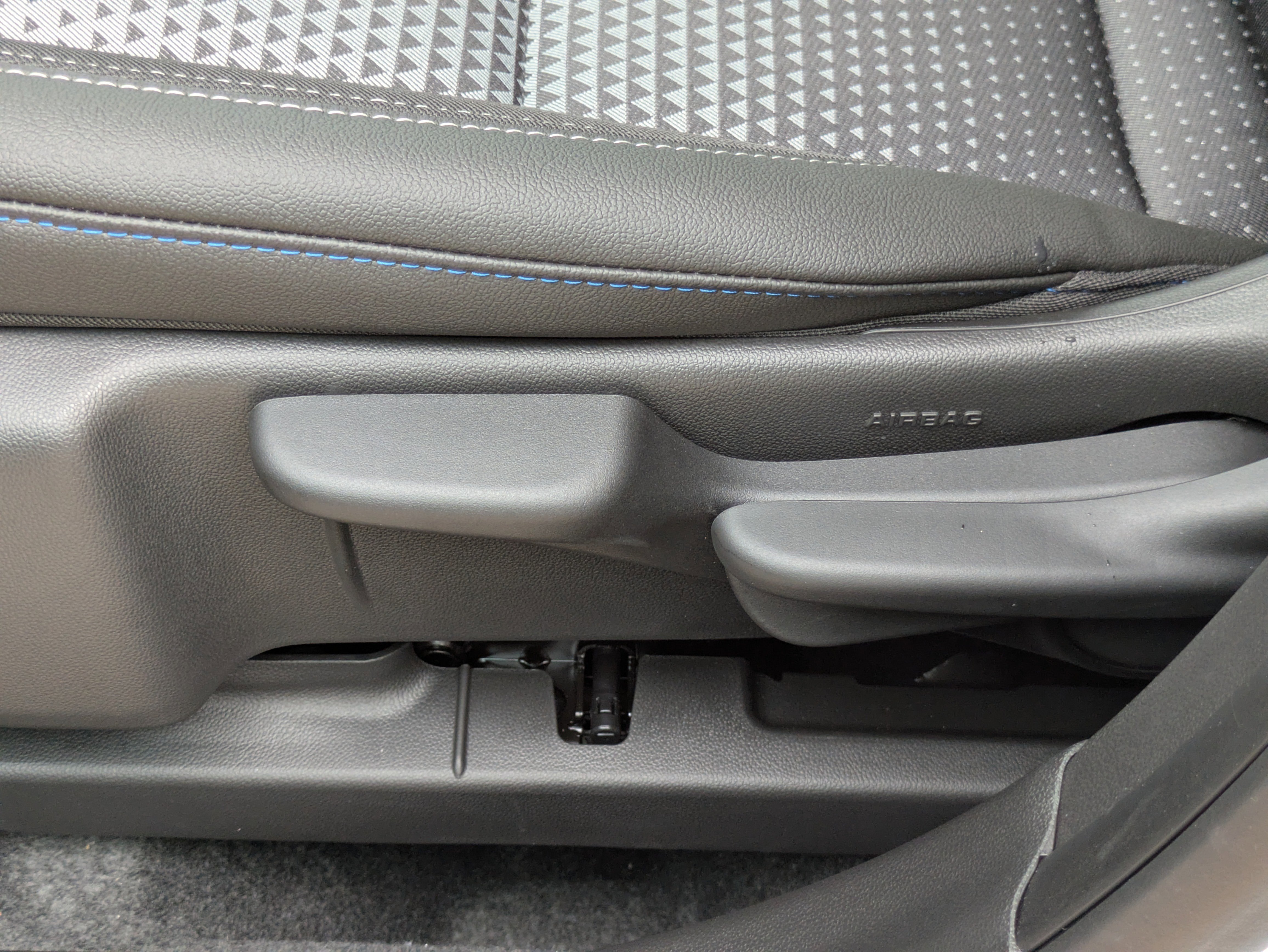 New 2025 Chevrolet Trax LT w/ Driver Confidence Package image 12