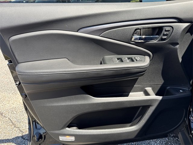 Used 2023 Honda Ridgeline RTL-E image 18