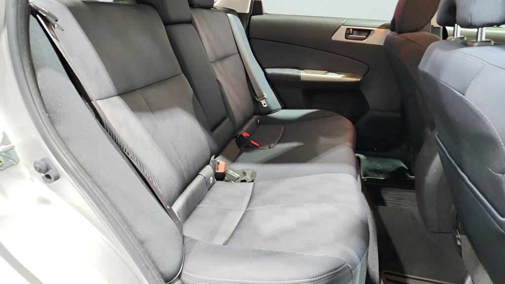 Used 2010 Subaru Forester 2.5X image 27