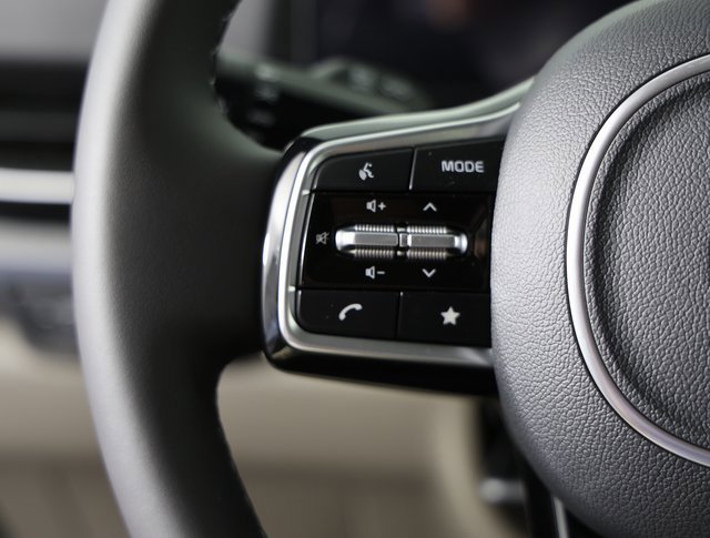 Certified 2026 Kia Carnival image 14