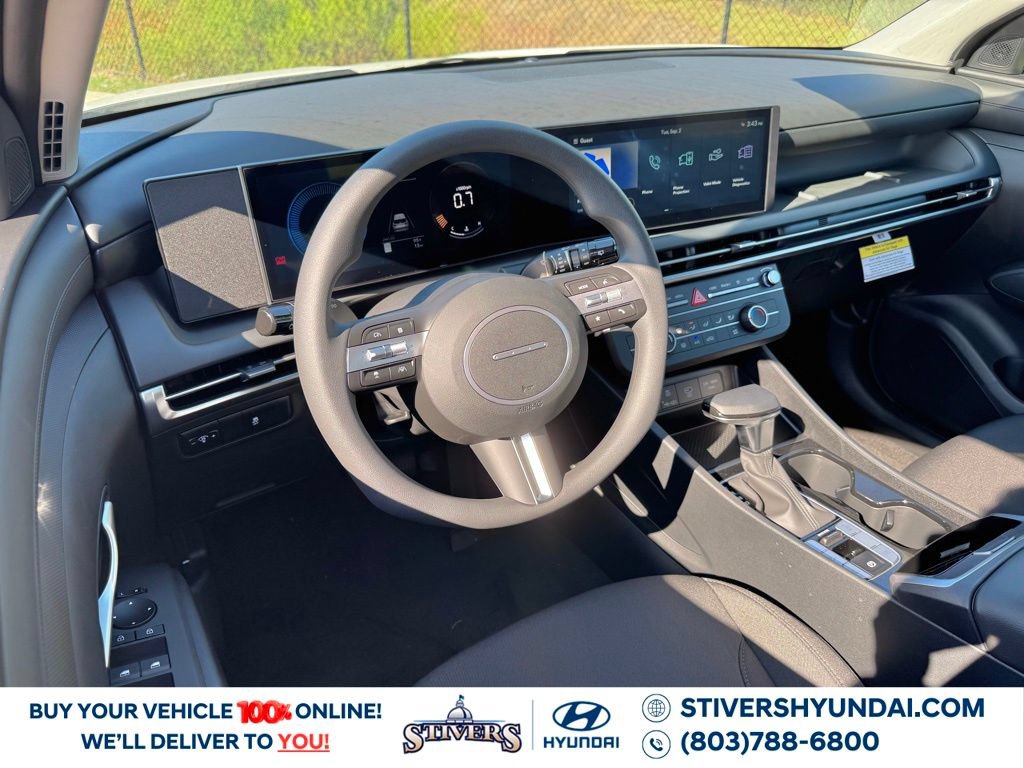 Certified 2026 Hyundai Tucson SE FWD image 2