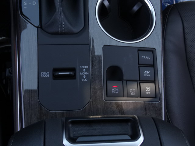 New 2026 Toyota Highlander Platinum AWD/4WD image 25