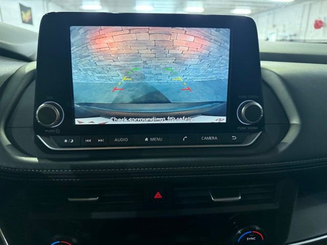 Certified 2025 Nissan Rogue SV image 34