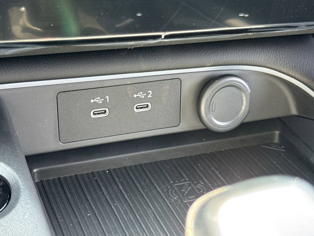 New 2026 Nissan Sentra SR w/ SR Premium Package FWD image 27