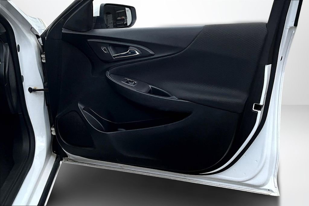 Used 2020 Chevrolet Malibu LT w/ Fleet LT Safety Plus Package image 26