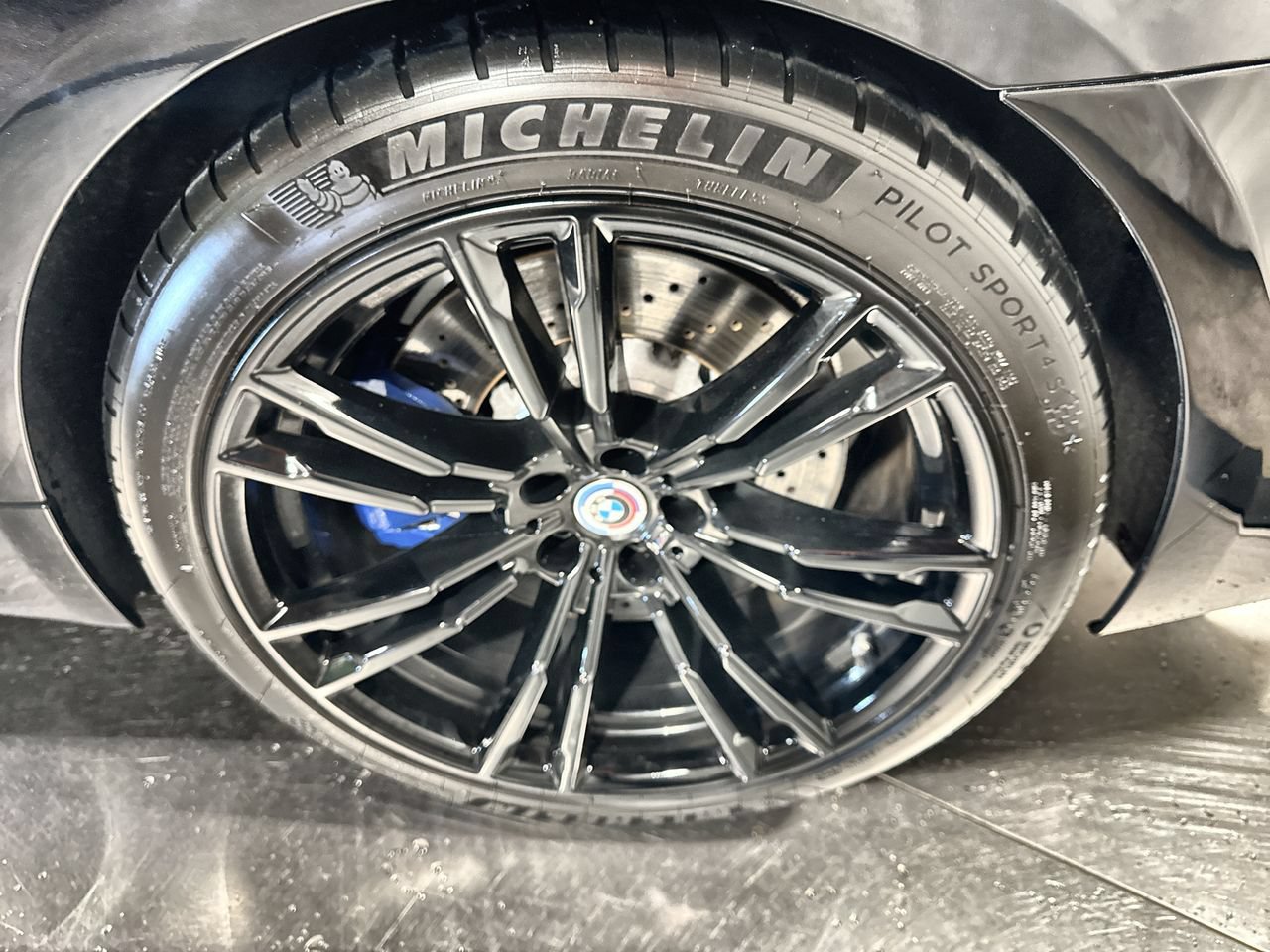 Used 2022 BMW M5 w/ Executive Package AWD/4WD image 15