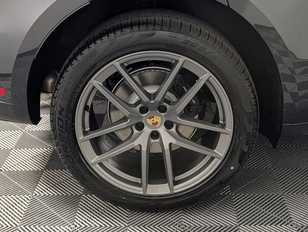 New 2026 Porsche Macan image 15