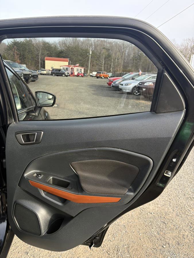Used 2021 Ford EcoSport SE w/ SE Appearance Package image 23