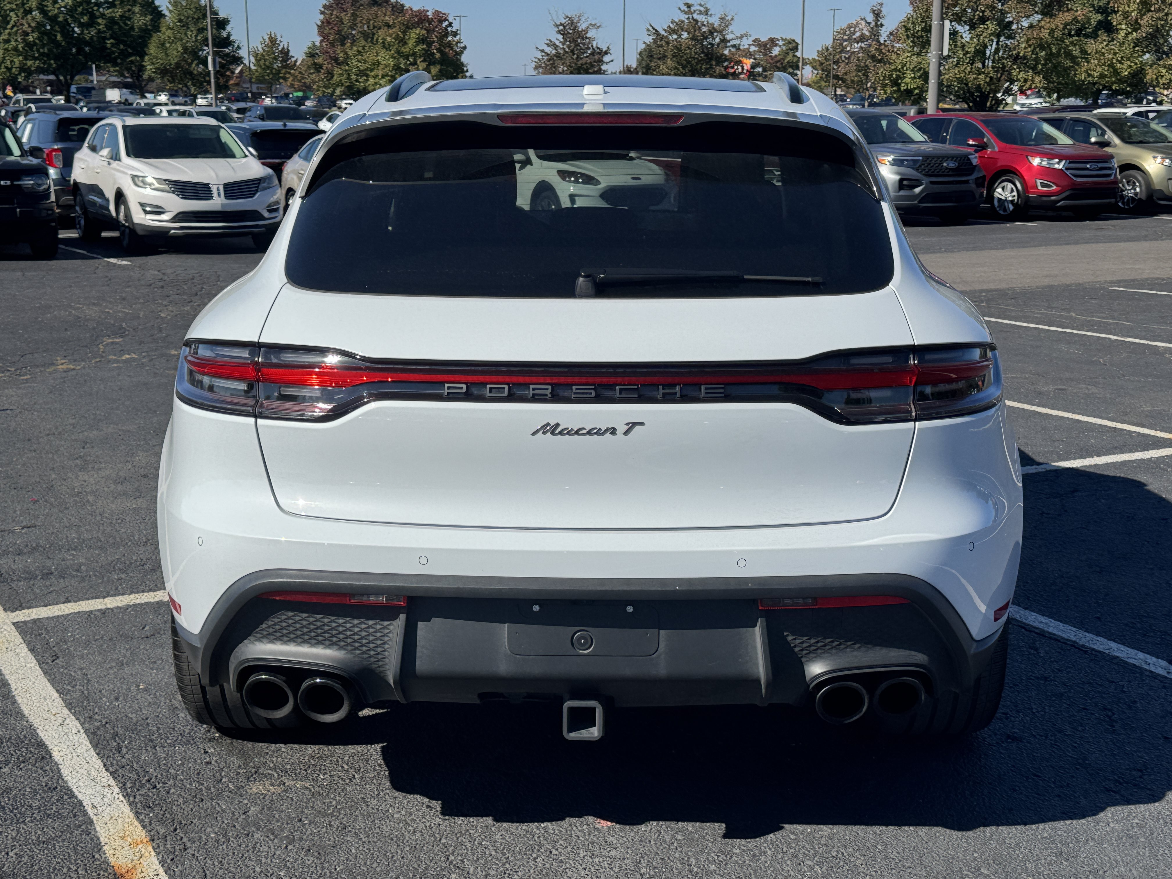 Used 2024 Porsche Macan AWD/4WD image 9