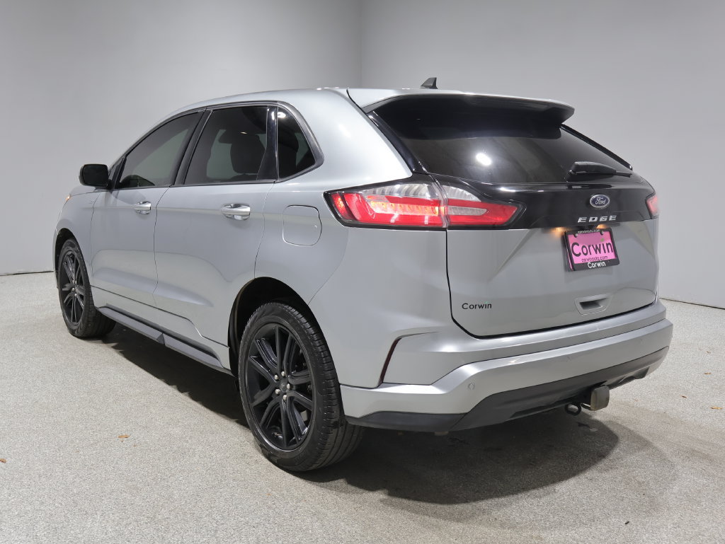 Used 2024 Ford Edge ST-Line w/ Class II Trailer Tow Package AWD/4WD image 6
