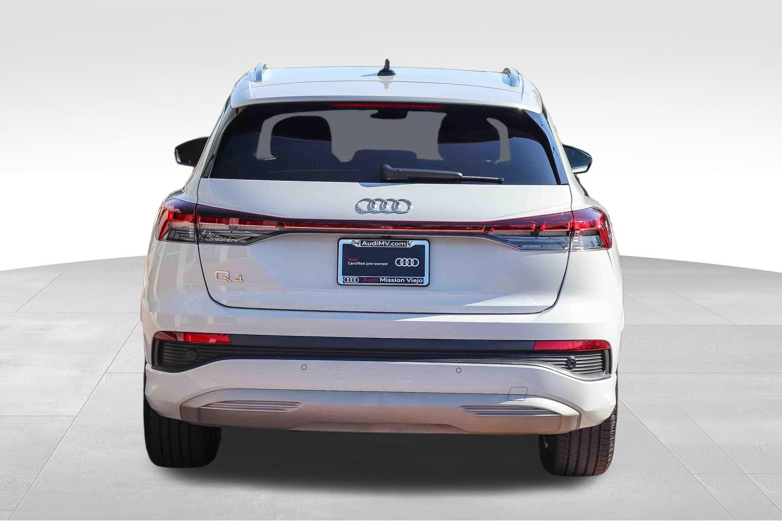 Used 2023 Audi Q4 e-tron Premium Plus RWD image 6
