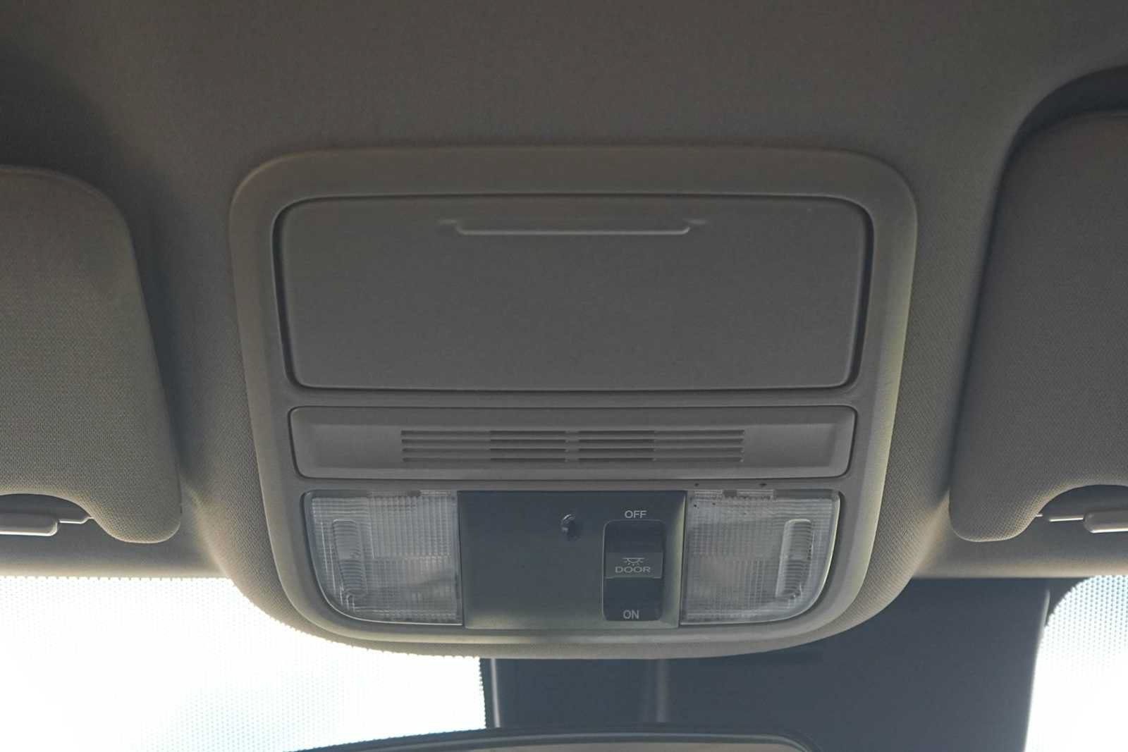 Used 2020 Honda Pilot EX image 25