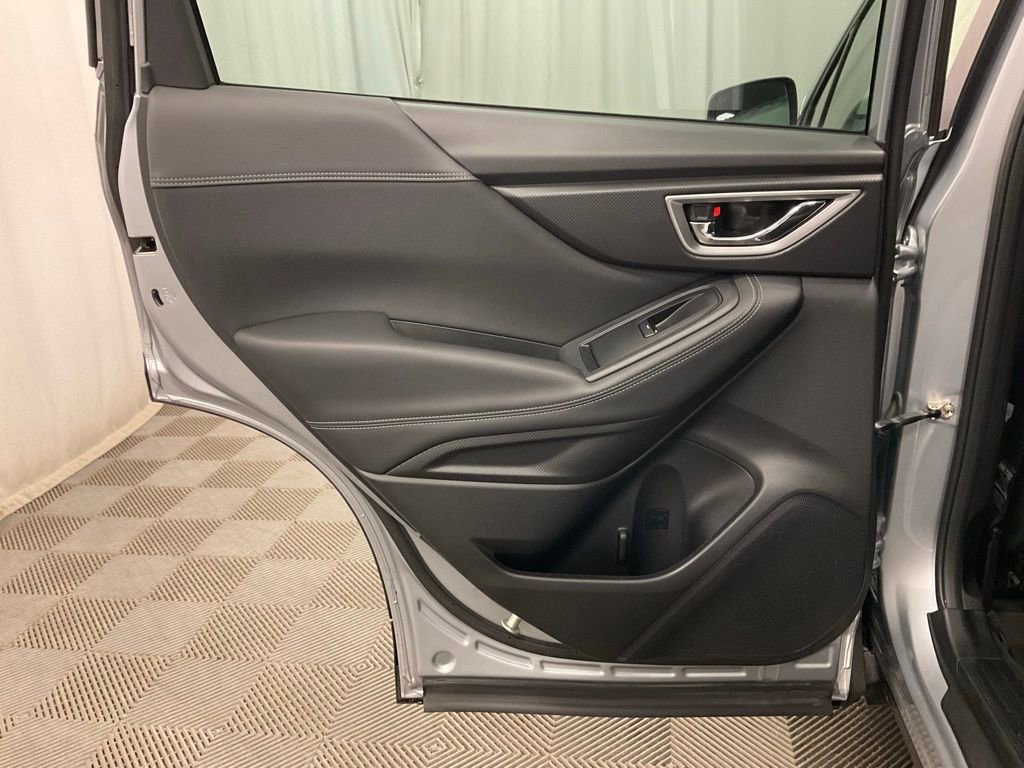 Used 2023 Subaru Forester Premium image 33