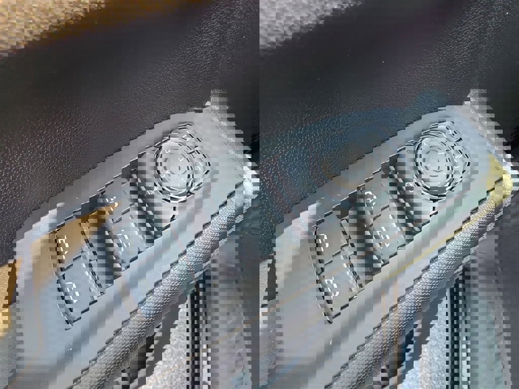 Certified 2022 Chevrolet Silverado 1500 Custom image 15