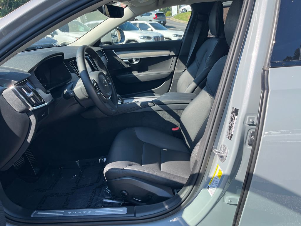 Certified 2024 Volvo V90 B6 Cross Country Plus image 11