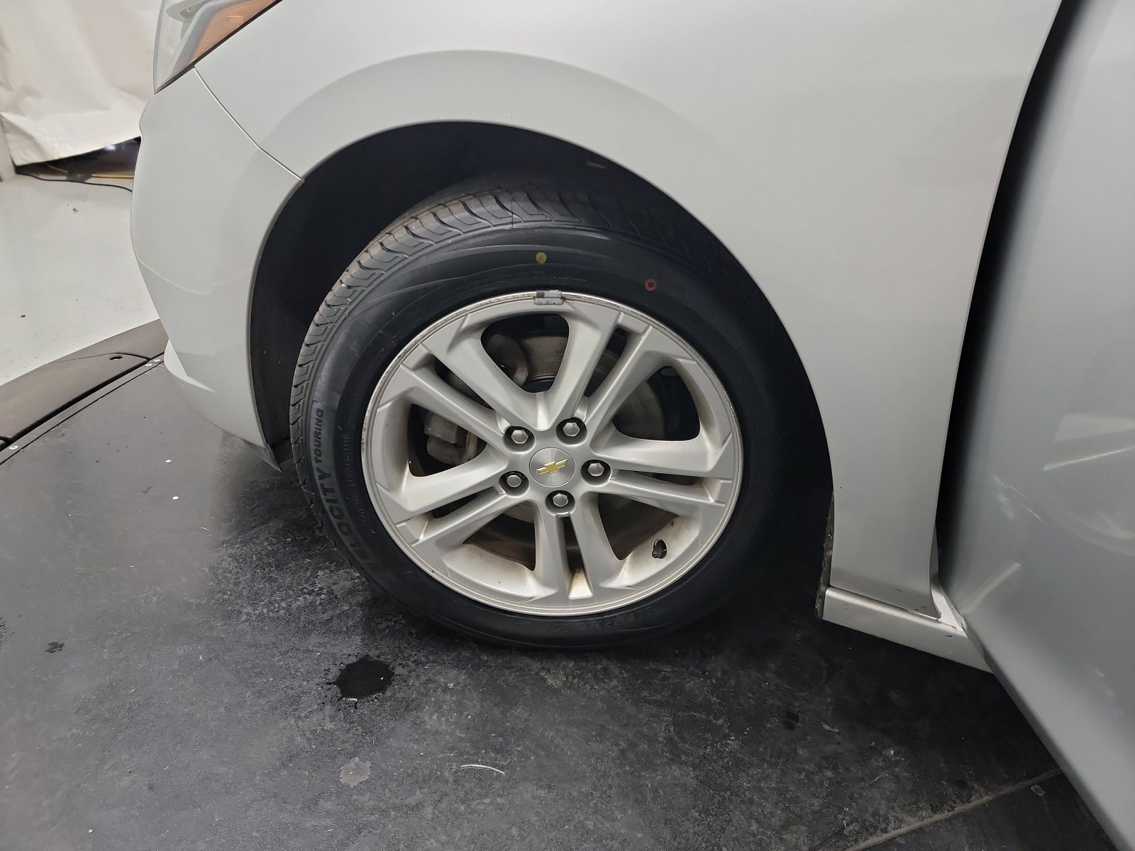 Used 2017 Chevrolet Cruze LT image 29