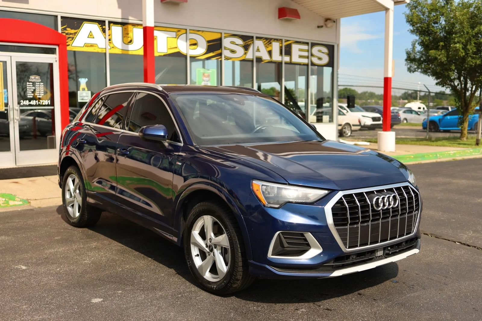 Used 2022 Audi Q3 2.0T Premium w/ Convenience Package AWD/4WD image 3