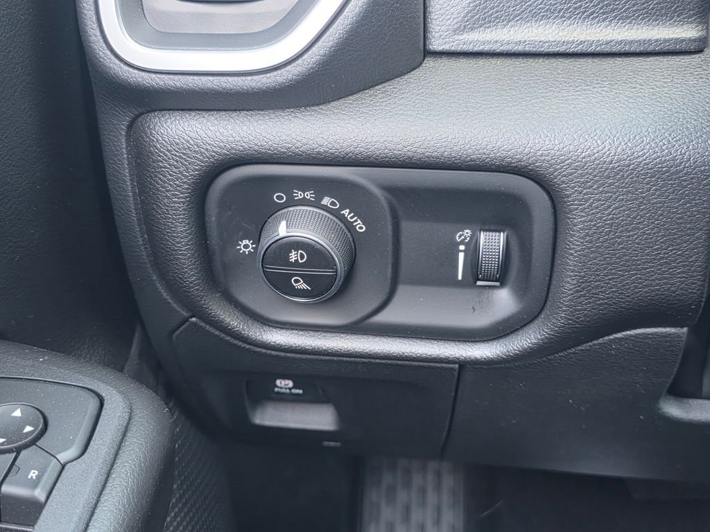 New 2026 RAM 1500 Big Horn w/ Night Edition AWD/4WD image 19