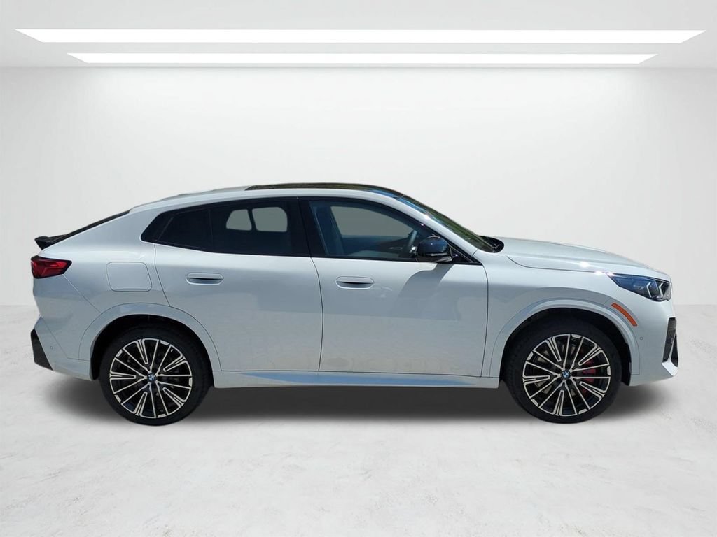 New 2026 BMW X2 xDrive28i w/ Technology Package AWD/4WD image 3