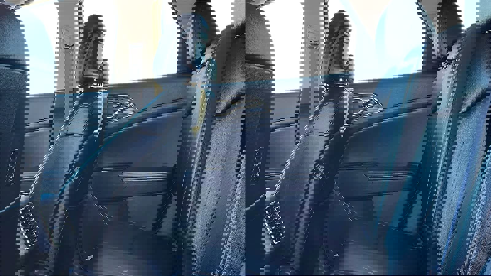 Used 2024 Kia Sportage EX image 26