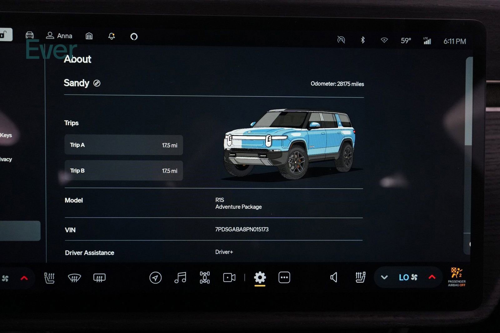 Used 2023 Rivian R1S Adventure image 27