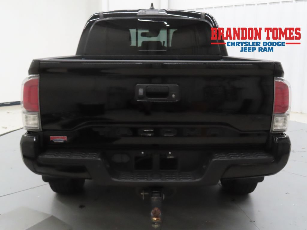 Used 2023 Toyota Tacoma TRD Sport w/ Technology Package AWD/4WD image 4