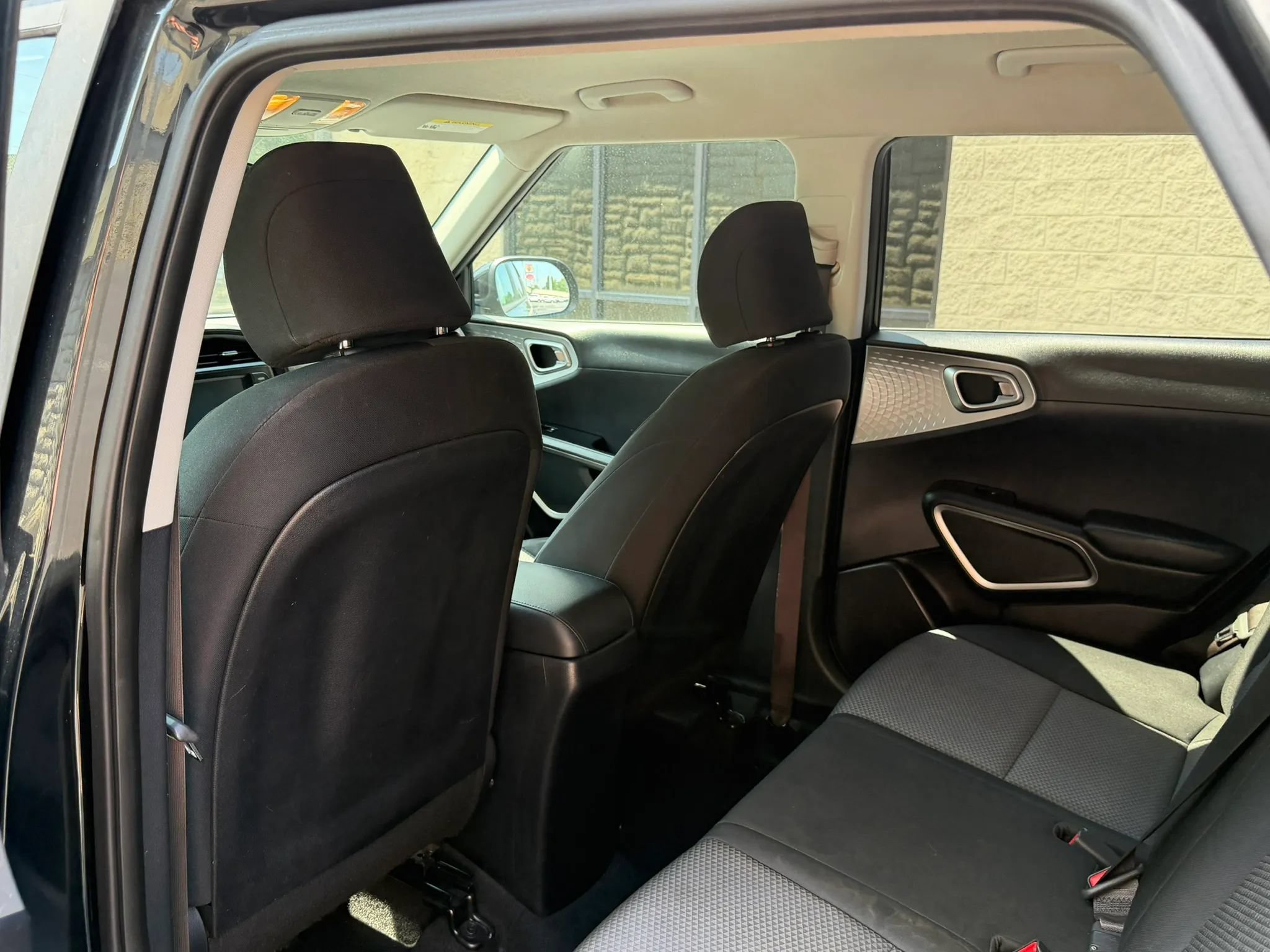 Used 2020 Kia Soul LX FWD image 30