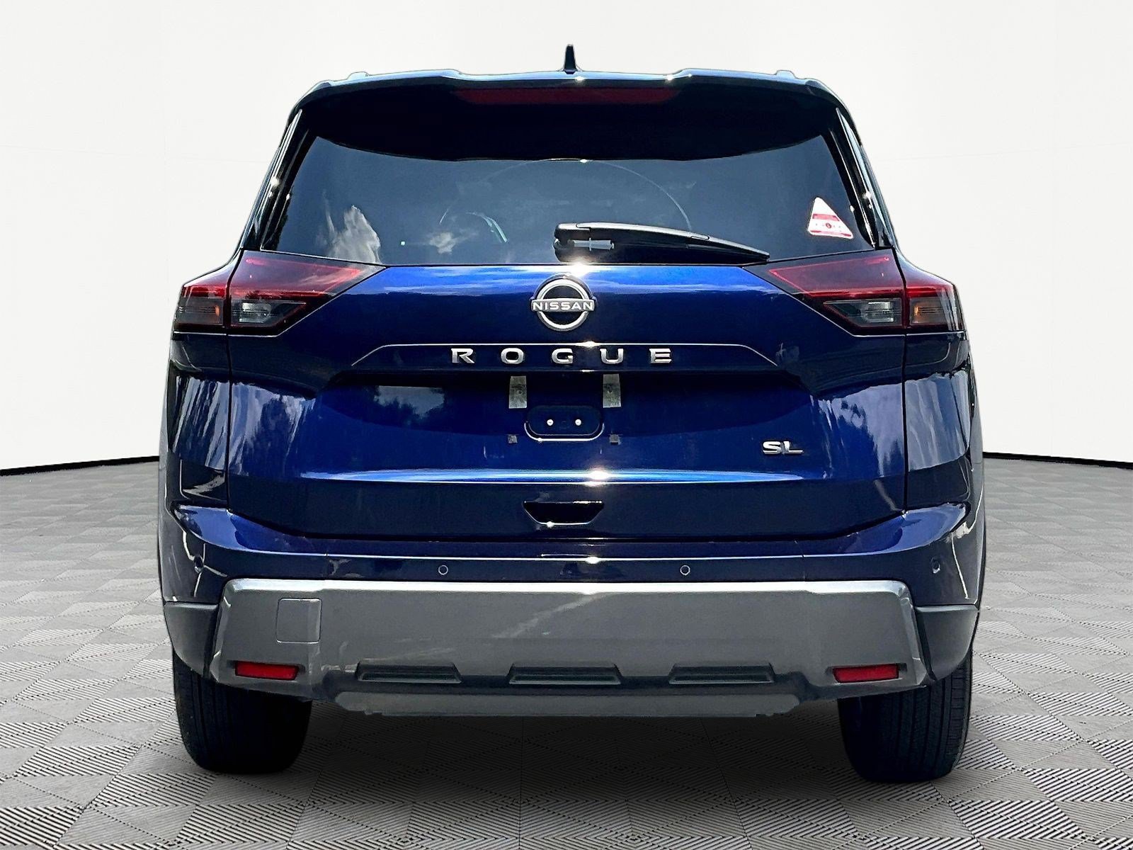 Used 2026 Nissan Rogue SL FWD image 12