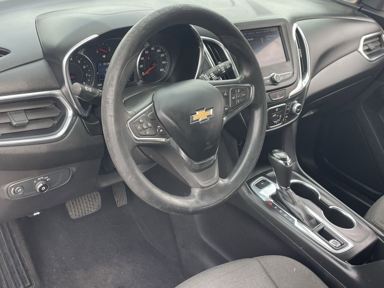 Used 2021 Chevrolet Equinox LT image 23