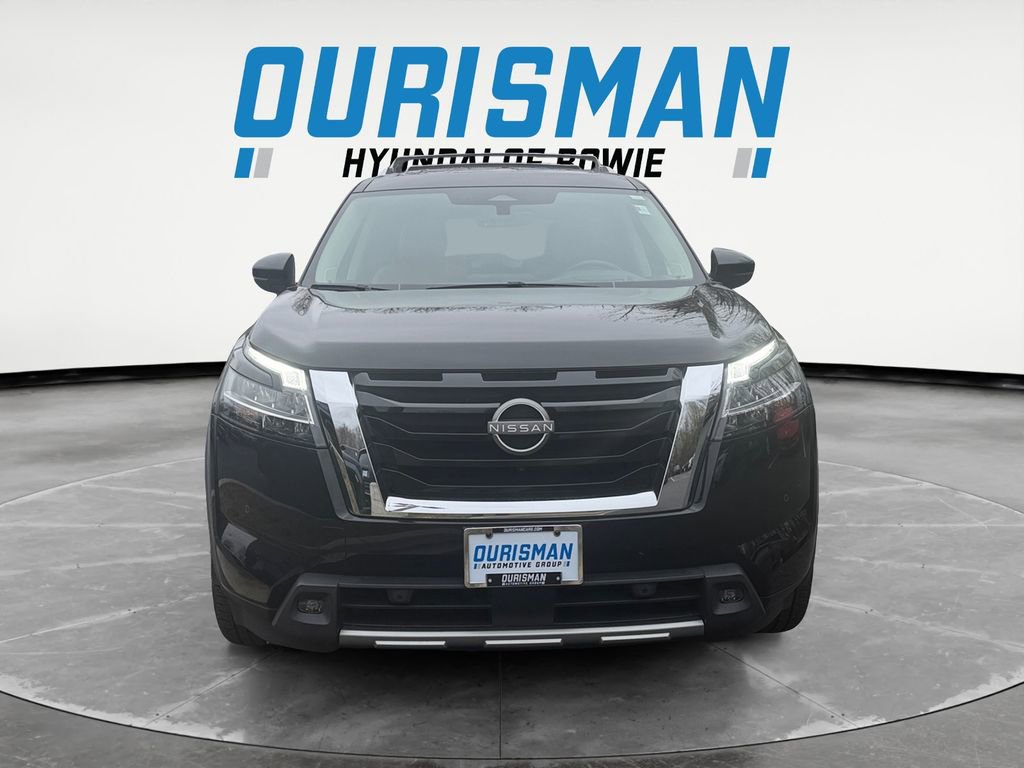 Used 2023 Nissan Pathfinder Platinum image 8