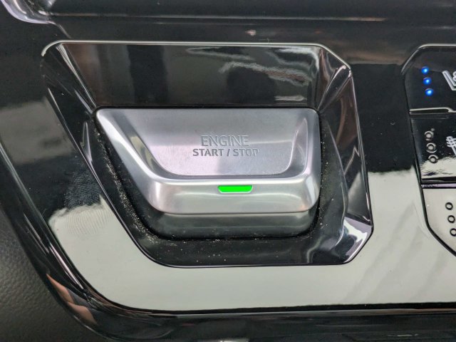 Used 2023 GMC Sierra 1500 Denali w/ Denali Reserve Package AWD/4WD image 31