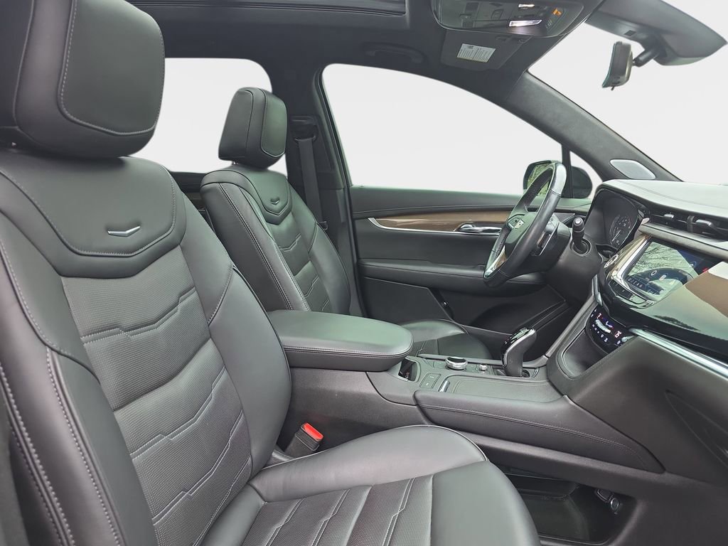 Used 2020 Cadillac XT6 Sport w/ Platinum Package image 12