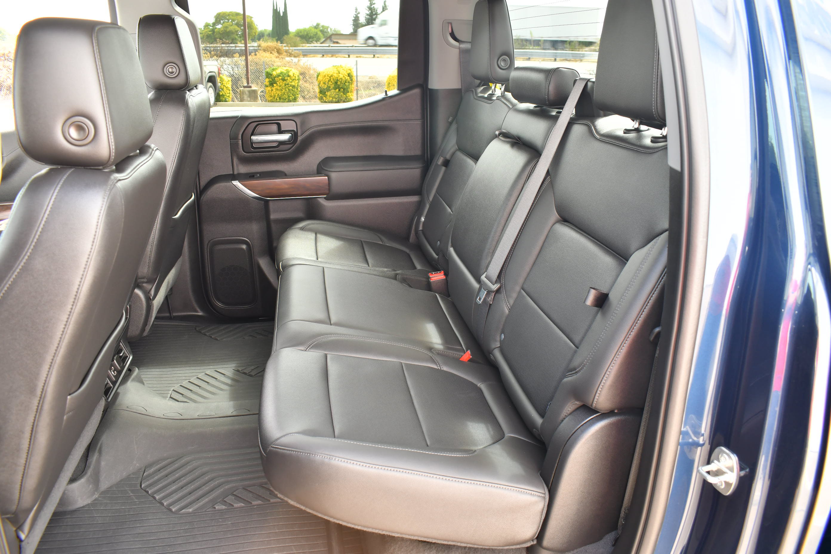 Used 2020 GMC Sierra 1500 SLT w/ Driver Alert Package I RWD image 25