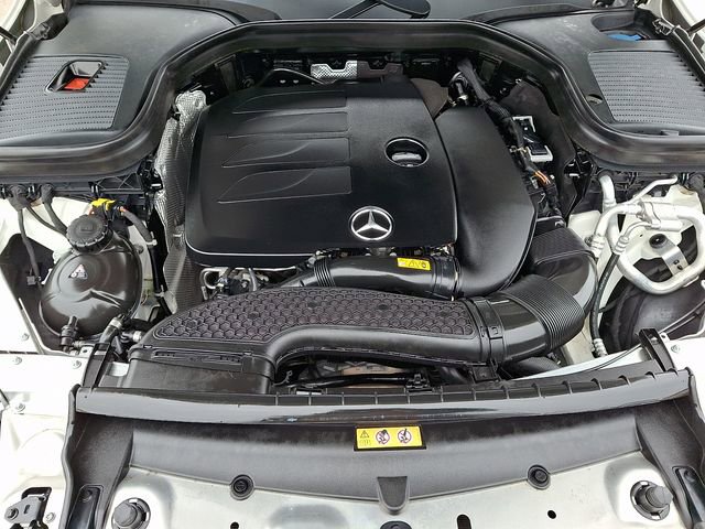 Used 2022 Mercedes-Benz GLC 300 w/ Premium Package Lite image 33